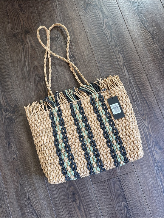 Dejavu Handbags - Dejavu NWT Woven Straw Tote Bag with Navy and Teal Stripe Accents Zip Closure